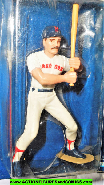 Sold at Auction: 1988 - MLB / Superstar Statues - Wade Boggs #26 - Boston  Red Sox Statue