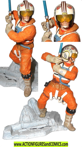 star wars action figures LUKE Skywalker Unleashed x-wing statue